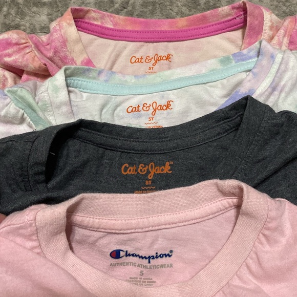 🔥4/20! Bundle of 5 girls T shirts, size 5T. - Picture 5 of 10